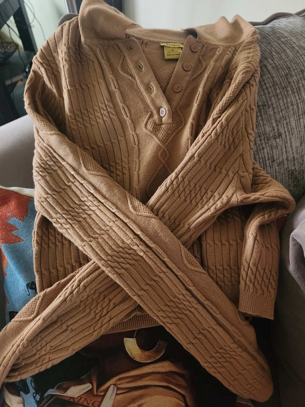 Daisy Cable-Knit V-Neck Sweater in Camel